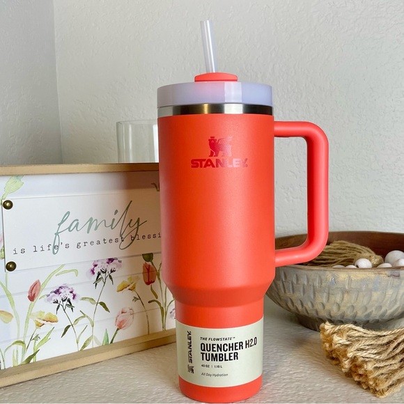 NWT Stanley Quencher H2.0 FlowState 40oz Tumbler Handle - Hot Coral - Picture 3 of 11